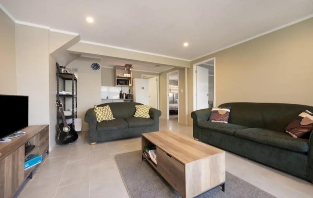 Harbourview Hotel Raglan Exteriör bild